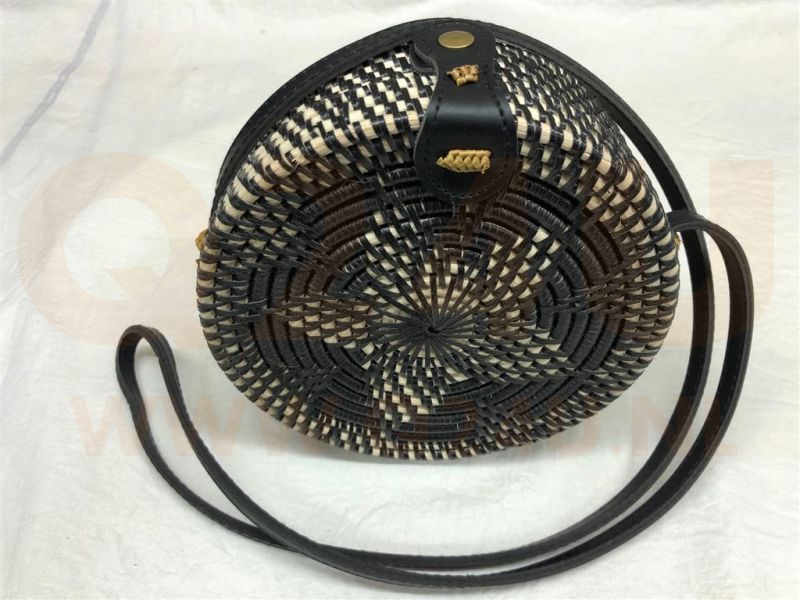Rotan damestas zwart - wit, 18 cm rond, met schouderband