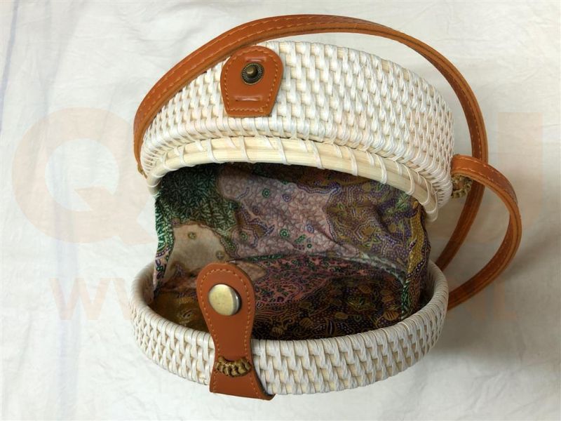 Rotan damestas wit - greel, 18 cm rond, met schouderband