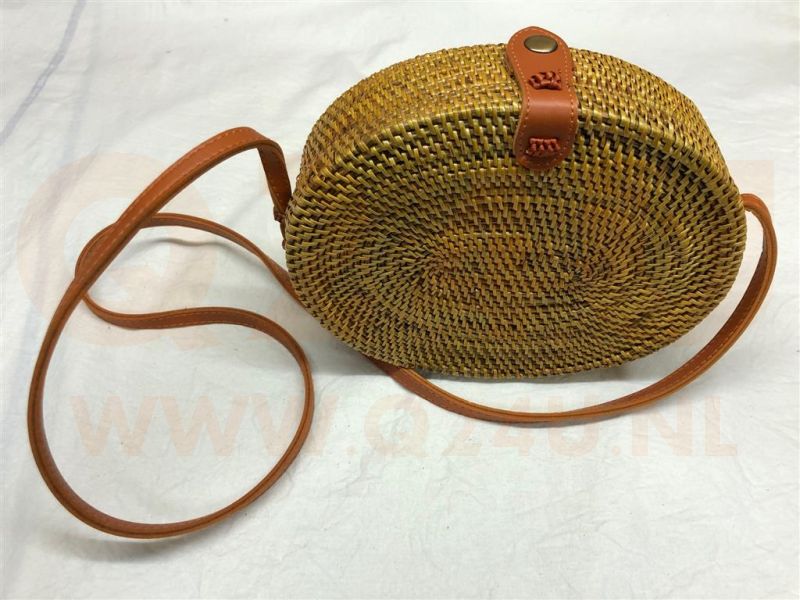 Rotan damestas bruin hout kleur, 23x19 cm ovaal, met schouderband