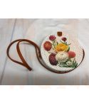 Rotan damestas wit - bloemen, 20 cm rond, met schouderband